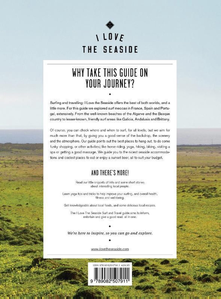 Achterkant van een boek met de titel 'I LOVE THE SEASIDE' en tekst over de inhoud en website.