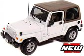 Maisto JEEP WRANGLER SAHARA hard top Wit/beige schaalmodel 1:18