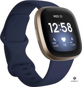 Strap-it Siliconen smartwatch bandje - geschikt voor Fitbit Sense / Sense 2 / Versa 3 / Versa 4 - donkerblauw - Maat: Maat L