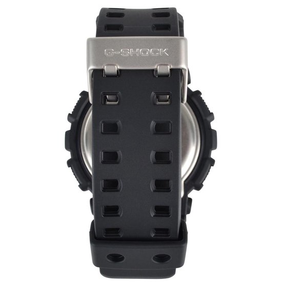 Sluiting van een zwarte G-Shock horlogeband met metalen gesp.