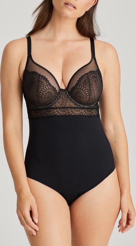 Zwarte PrimaDonna Sophora Body met kanten beugelcups en effen corrigerende band.