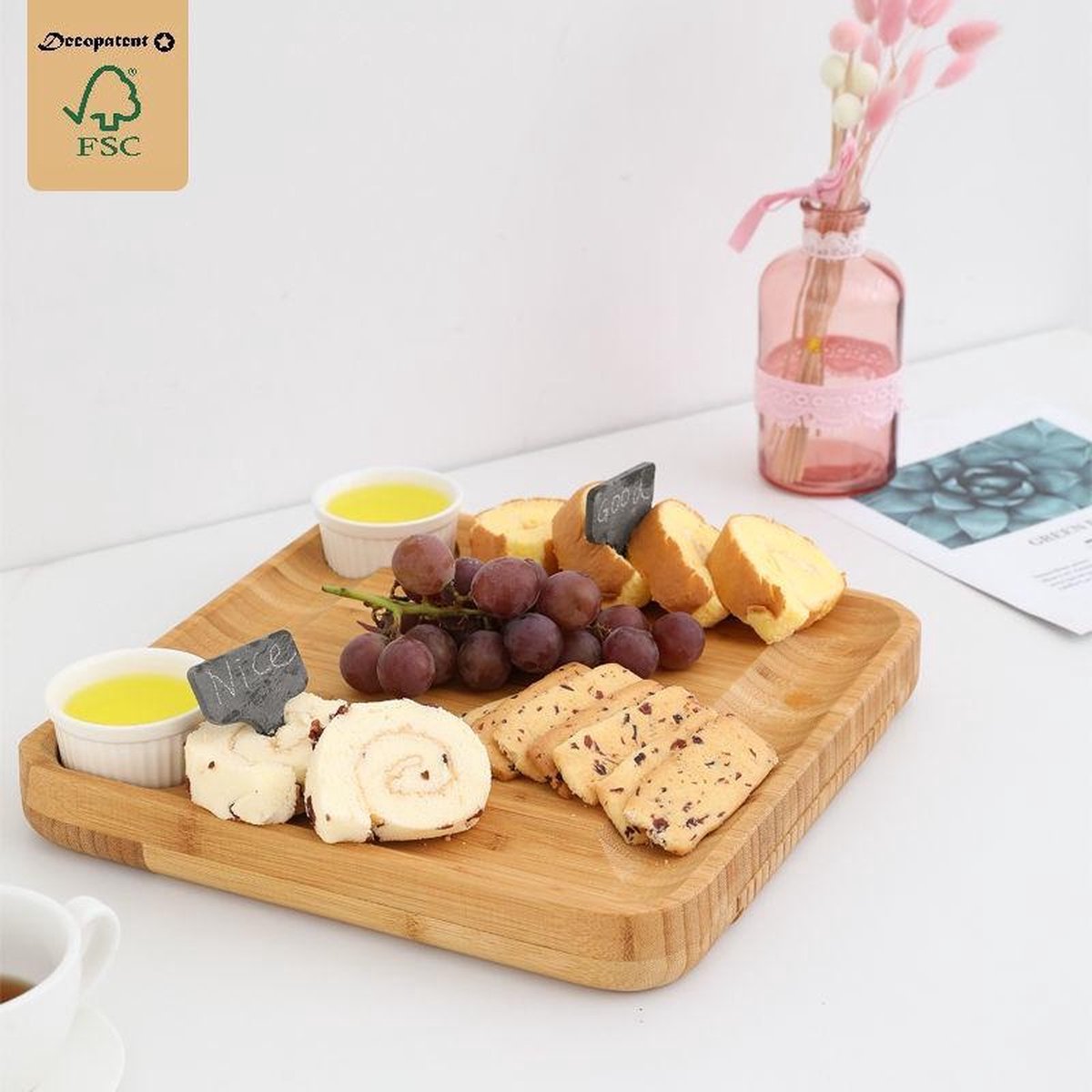 BlauKe® Plateau à Fromage en Bois de Bambou avec 3 Couteaux à Fromage –  Assiette pour Aperitif, Charcuterie ou Petit-Déjeuner – Planche A Découper  – Idée Cadeau : : Cuisine et Maison