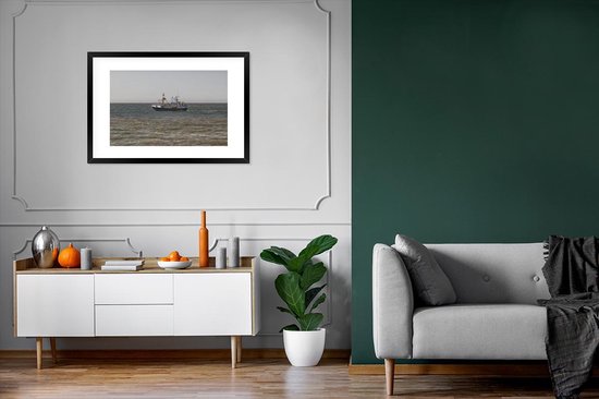 Photo encadrée - Cadre photo Bateau de pêche sur la mer du Nord 90x60 cm - Affiche encadrée (Décoration murale salon / chambre) / Mer et plage