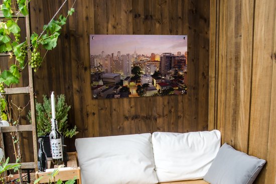 Tuinposters buiten Een roze getinte schemering valt over São Paulo in Brazilië - 90x60 cm - Tuindoek - Buitenposter