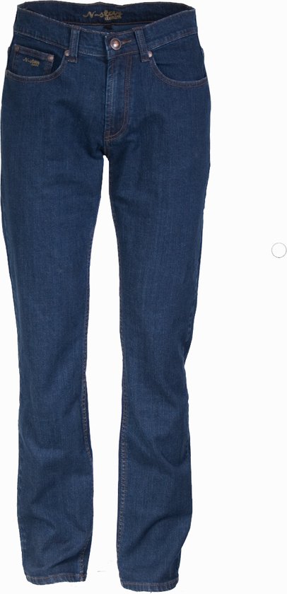 Donkerblauwe spijkerbroek met bruine stiksels en logo.