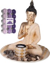Boeddha beeld voor binnen 25 cm met 30x geurkaarsen lavendel - Buddha beeldje met theelichtjes/waxinelichtjes