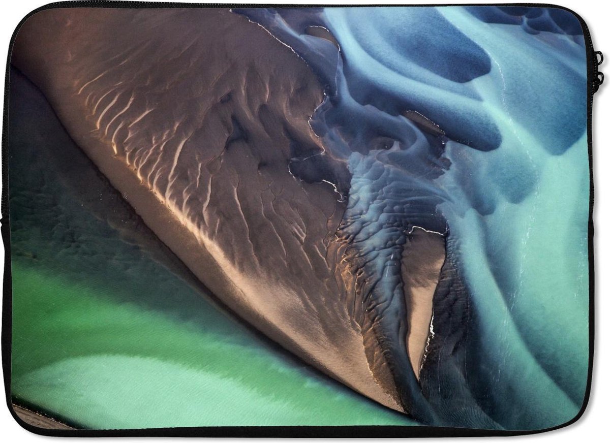 Laptophoes 13 inch - Natuur - IJsland - Abstract - Laptop sleeve - Binnenmaat 32x22,5 cm - Zwarte achterkant