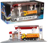 City Tankstation met Tankwagen