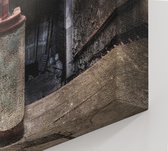 Verlaten Oude Vintage trap - Foto op Canvas - 100 x 100 cm