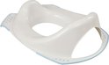 Witte wc-verkleiner met lichtblauwe accenten en ribbels aan de onderkant.