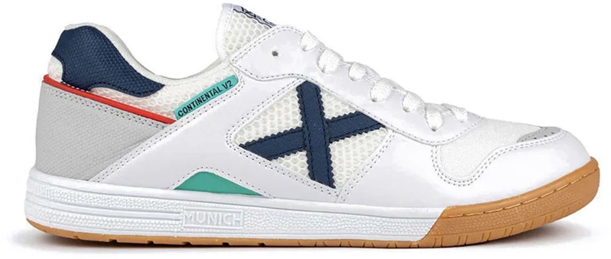 Witte Munich Continental V2 voetbalschoenen voor mannen, EU 40, met flexibele PU en microvezel, sportieve uitstraling.
