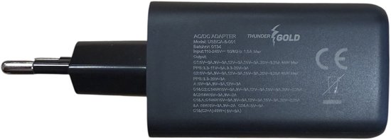 Zwarte USB-C adapter met "THUNDER GOLD" logo en "CE" merkteken.