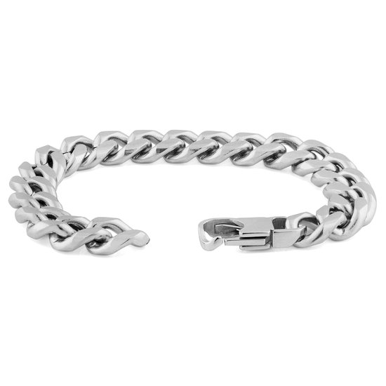 Zilverkleurige armband met brede, gedraaide schakels, open bij de gesp.