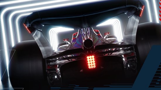 Achterkant van een F1-auto met transparante carrosserie, rood-paars patroon en rode lampen.
