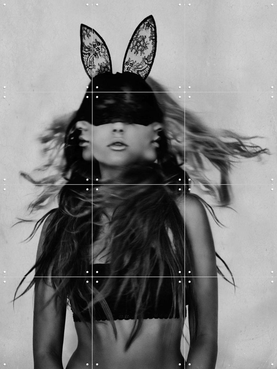 IXXI Love Astray, STUDIO HANNAH LEMHOLT - 60 x 80 cm - Gratis ophangtool - Grote wanddecoratie en posters - Fotografie, Portretten