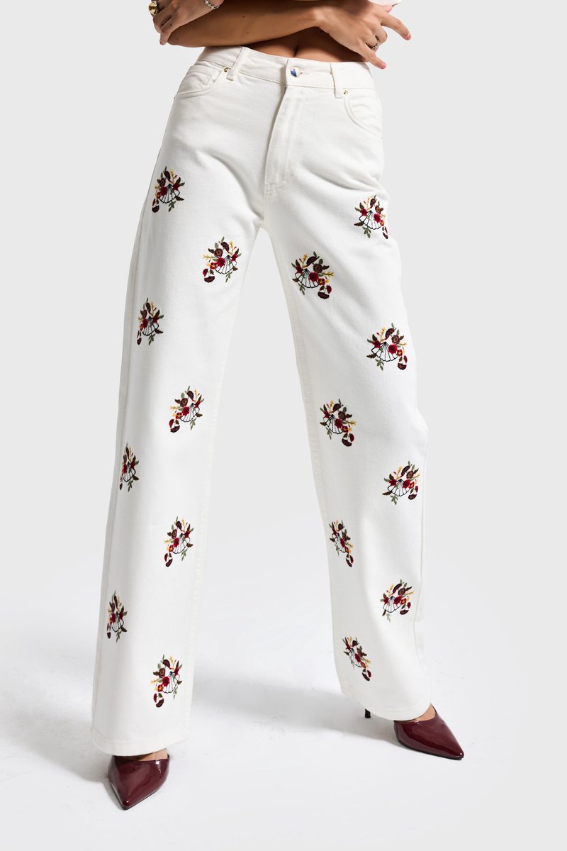It's Basic - STRAIGHT HIGH RISE JEANS