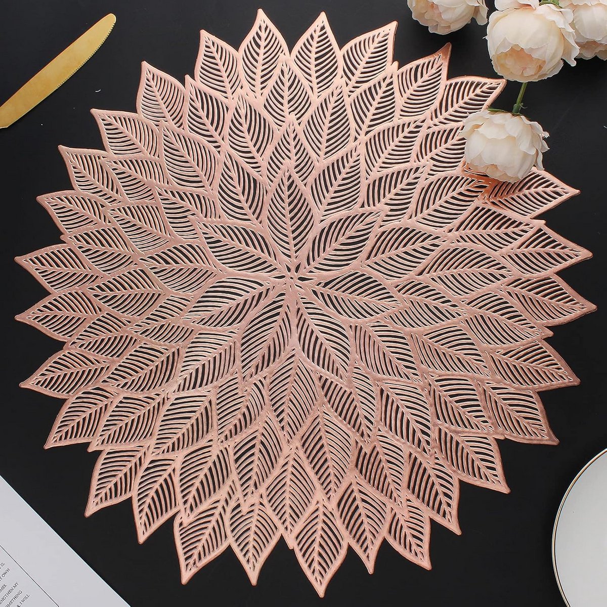 Set van 4 Ronde Placemats met Uitgeholde Bloemvorm - Tafelmatten voor Diner en Feest