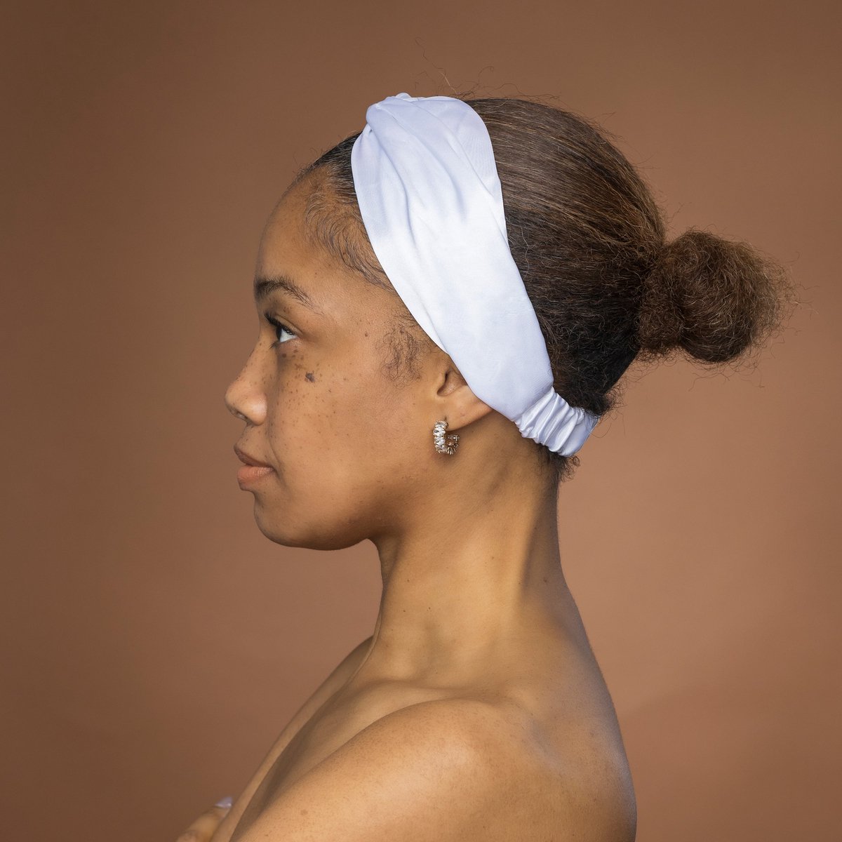 Wit Satijnen Haarband met Twist - Hoofdband voor Volwassenen - Normaal - AfricanFabs®