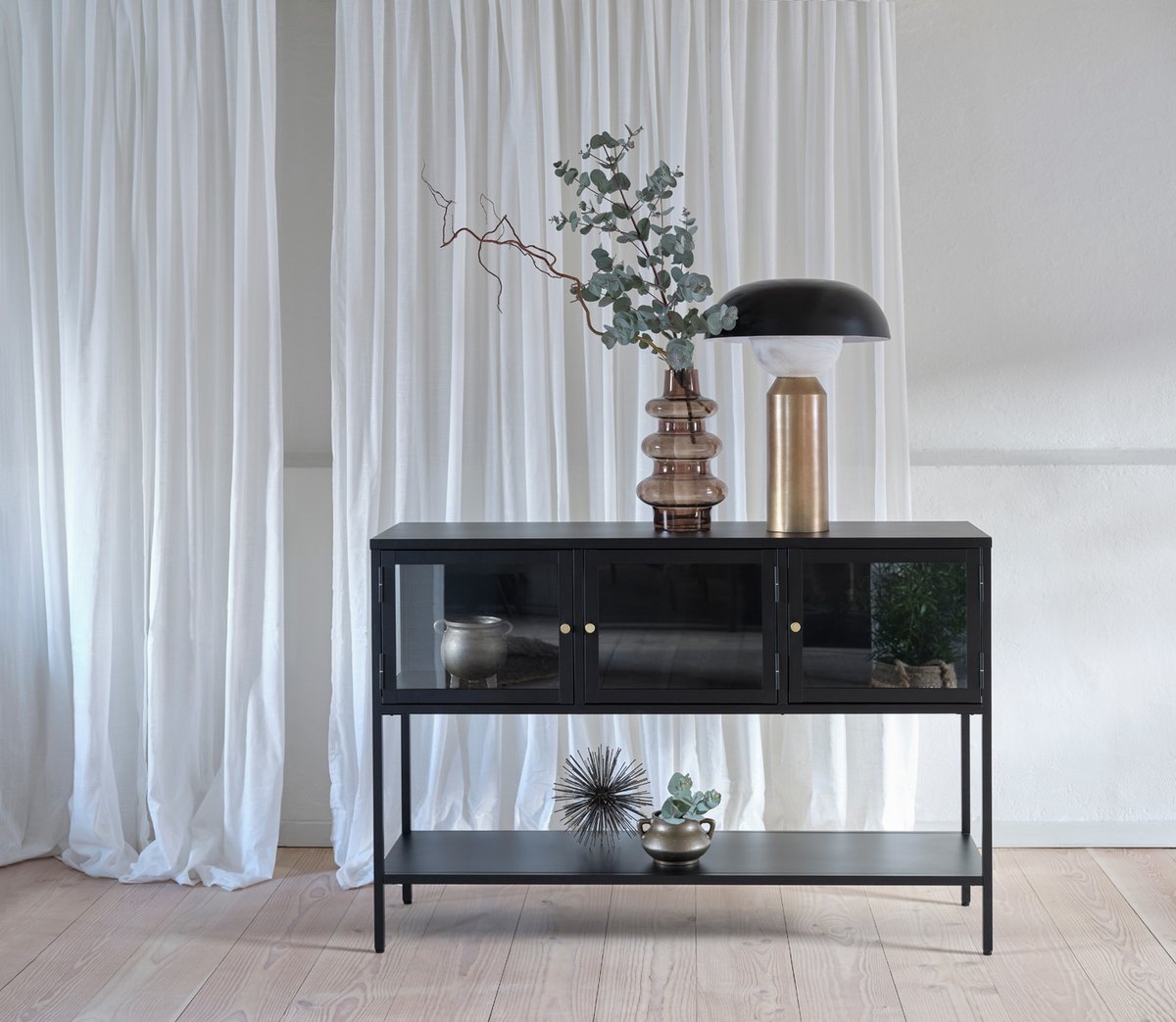 Giga Living ADARE - Buffet met 3 deuren van gehard glas en metaal L132cm Zwart