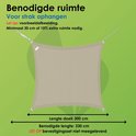Taupe vierkant schaduwdoek, 300 cm doeklengte, 330 cm benodigde lengte.
