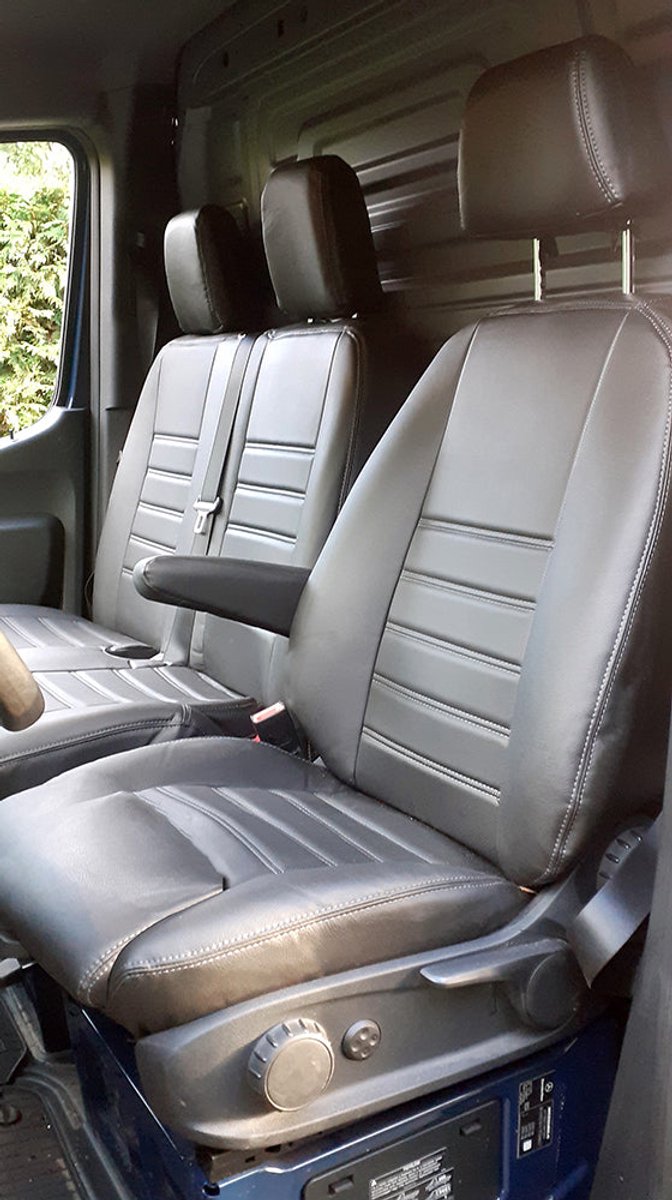 Pasvorm stoelhoezen Mercedes Sprinter / eSprinter 2018-heden (past op comfortline stoel en duobank) - Kunstleer zwart