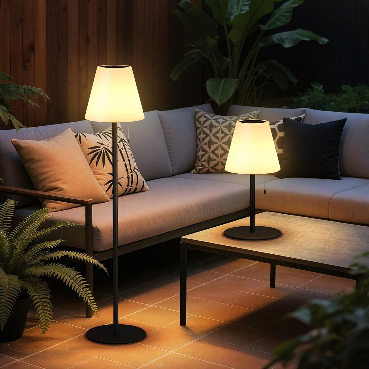 Postlucky Vloerlamp op zonne-energie, outdoor, dimbaar, warm wit en RGB-batterijlamp, draadloos, 2-in-1 opladen op zonne-energie en USB-opladen, led-vloerlamp, buiten, IP44, voor tuin, terras, patio