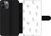 Bookcase Geschikt voor iPhone 11 Pro telefoonhoesje - Meiden - Ballet - Roze - Patronen - Girl - Kids - Kinderen - Met vakjes - Wallet case met magneetsluiting