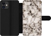 Bookcase Geschikt voor iPhone 12 Pro telefoonhoesje - Marmer print - Zwart - Grijs - Met vakjes - Wallet case met magneetsluiting