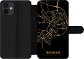 Bookcase Geschikt voor iPhone 12 telefoonhoesje - Arnhem - Kaart - Goud - Zwart - Met vakjes - Wallet case met magneetsluiting
