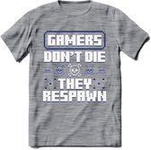 Gamers don't die pixel T-shirt | Donker Blauw | Gaming kleding | Grappig game verjaardag cadeau shirt Heren – Dames – Unisex | - Donker Grijs - Gemaleerd - XXL