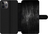Bookcase Geschikt voor iPhone 11 Pro Max telefoonhoesje - Metaal print - Zwart - Glitter - Met vakjes - Wallet case met magneetsluiting