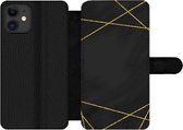 Bookcase Geschikt voor iPhone 11 telefoonhoesje - Geometrisch patroon van gouden lijnen op een zwarte achtergrond - Met vakjes - Wallet case met magneetsluiting