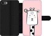 Bookcase Geschikt voor iPhone SE 2020 telefoonhoesje - Giraffe - Kinderen - Roze - Met vakjes - Wallet case met magneetsluiting