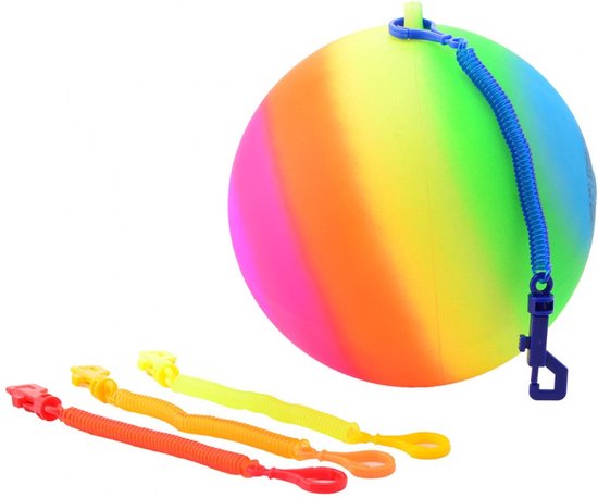 Foto: Johntoy regenboogbal met keycord maat 5 24 cm