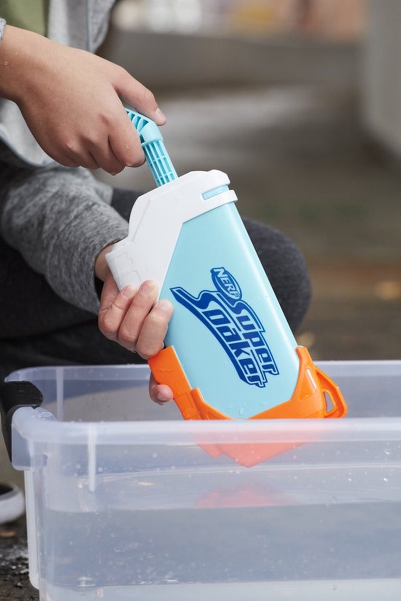Nerf Super Soaker Torrent-waterblaster, pomp om een vloedgolf af te vuren,waterplezier voor buiten — afbeelding 3