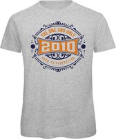 2010 The One And Only | Feest Kado T-Shirt Heren - Dames | Donker Blauw - Goud | Perfect Verjaardag Cadeau Shirt | Grappige Spreuken - Zinnen - Teksten | Maat M