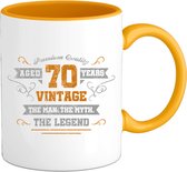 70 Jaar vintage legend - Verjaardag cadeau - Kado tip - Mok - Geel