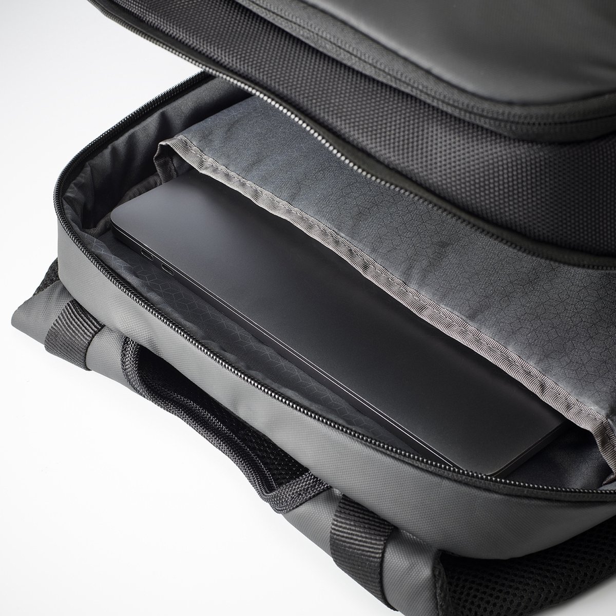 Hedgren Mannen Laptop Rugzak / Rugtas / Laptoptas / Werktas - Commute ...