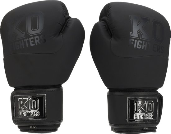 Zwarte bokshandschoenen, paar met glimmend logo 'KO FIGHTERS'.