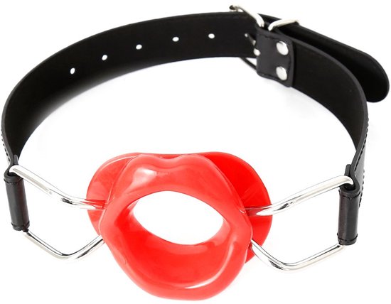 Zwarte leren band met rode lipvormige bal en metalen ringen, gespen sluiting.