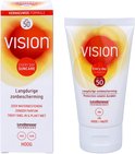 Koker en tube met Vision Every Day Sunscreen SPF 50. Langdurige zonnebescherming, zeer waterbestendig, zonder parfum.