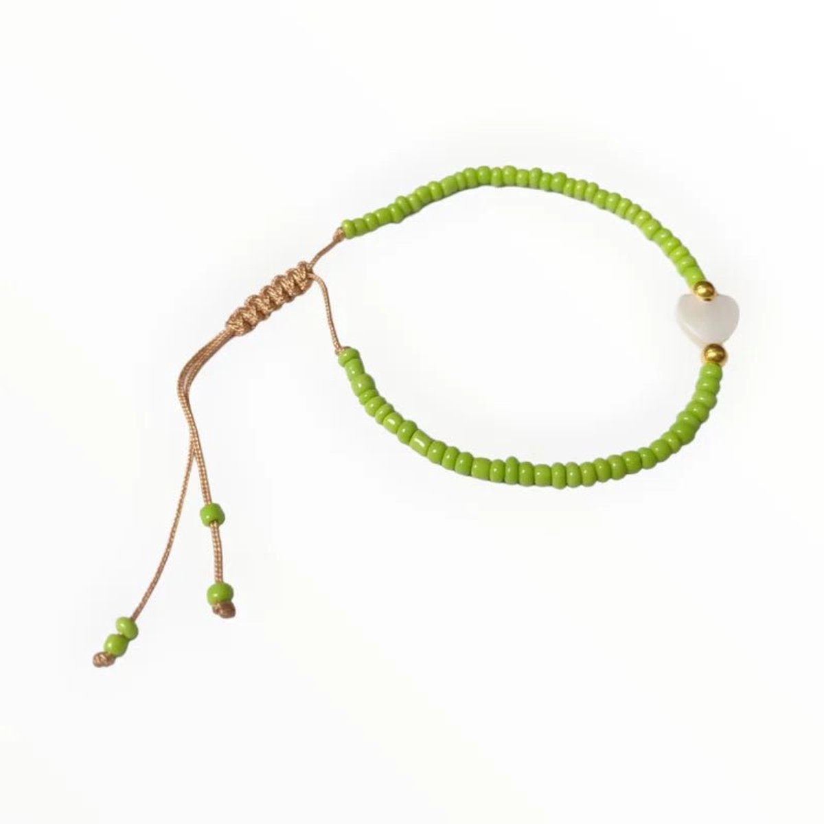Aramat Jewels - verstelbare armband met schelp hartje - Licht Groen