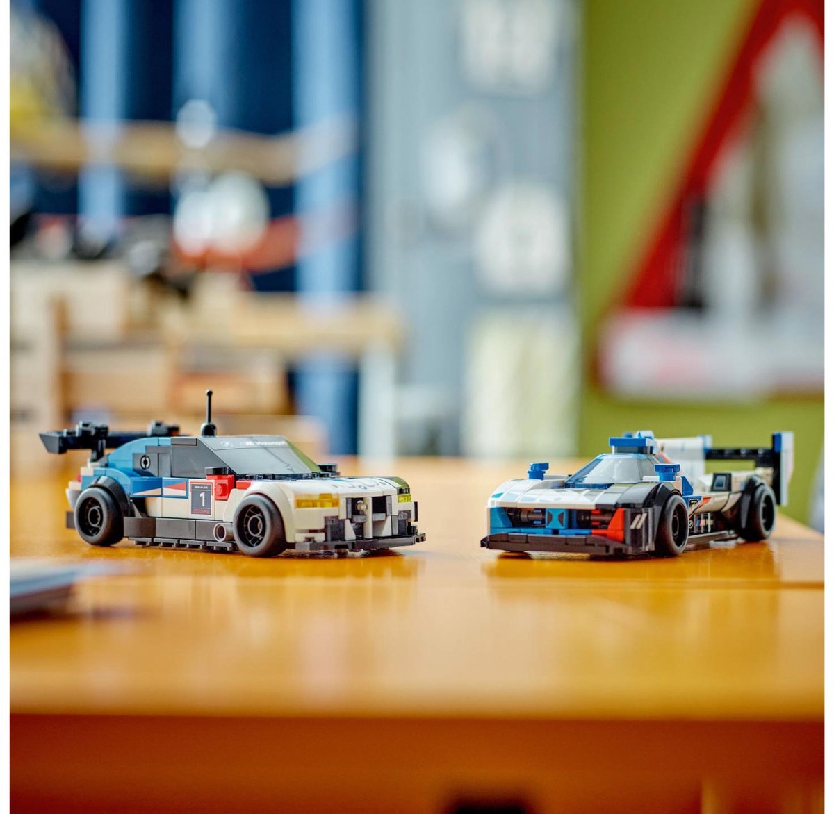 LEGO Speed Champions BMW M4 GT3 & BMW M Hybrid V8 racewagens - 76922 — afbeelding 6
