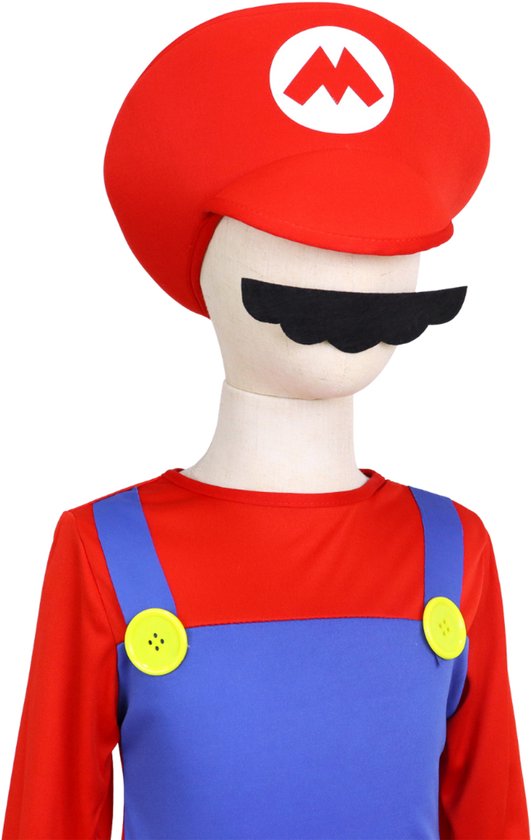 Rode pet met wit Mario-logo, zwarte snor en rode top met blauwe tuinbroek