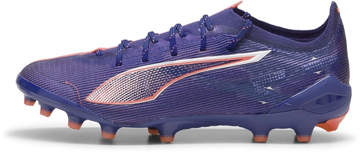 Puma Ultra 5 Ultimate Ag voetbalschoenen voor dames in paars, EU 38, met PWRTAPE SQD-ondersteuningsframe.