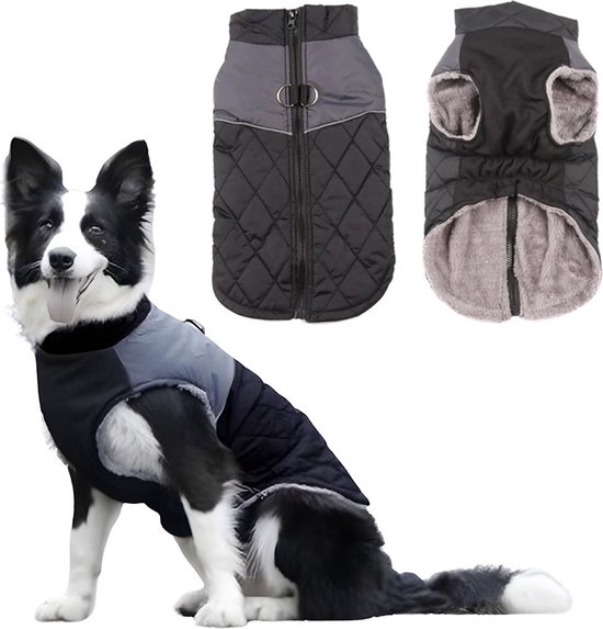 Zwarte en grijze hondenjas met ruitpatroon, rits, reflecterende details en fleece voering.