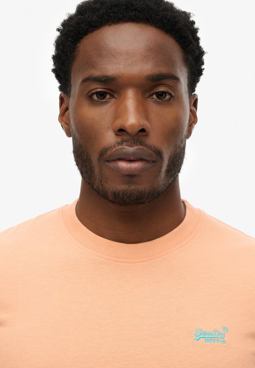 Superdry Essential Logo T-shirt Heren T-shirts Koraal