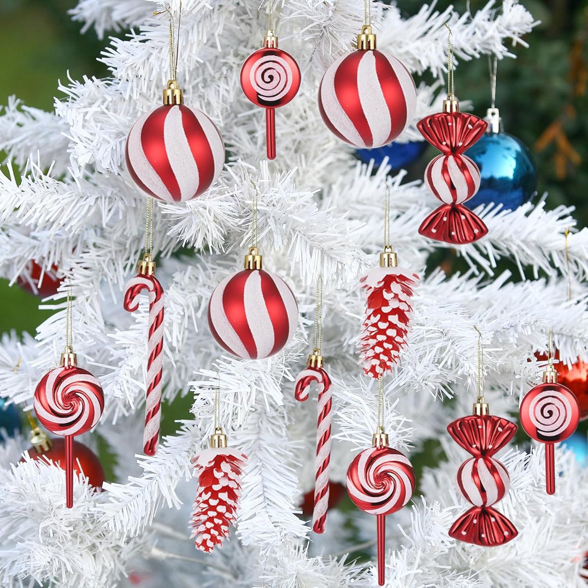 Kerstballen Set – kerstversiering - 15 Stuks Rood Wit Glitter Ornamenten – Inclusief Snoepjes Dennenappels En Lolly’s – Hangende Kerstballen Met Touw – Feestelijke En Decoratieve Kerstversiering Voor Kerstboom Huis Of Feest – foto 3