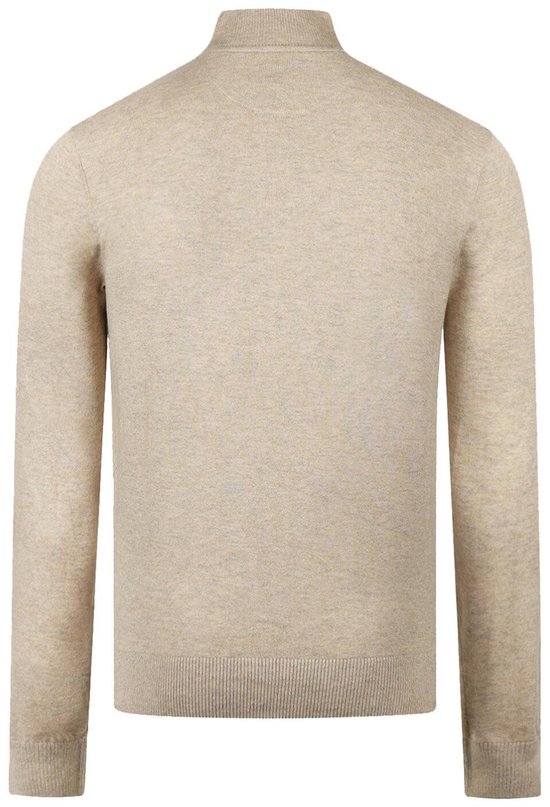 Achterkant van de beige trui.
