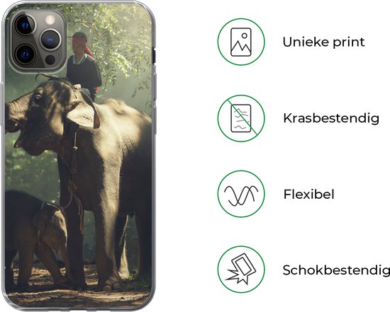 Coque iPhone 12 Pro Max - Dresseur d'éléphant avec un éléphant et son bébé dans la forêt - Coque en Siliconen pour téléphone